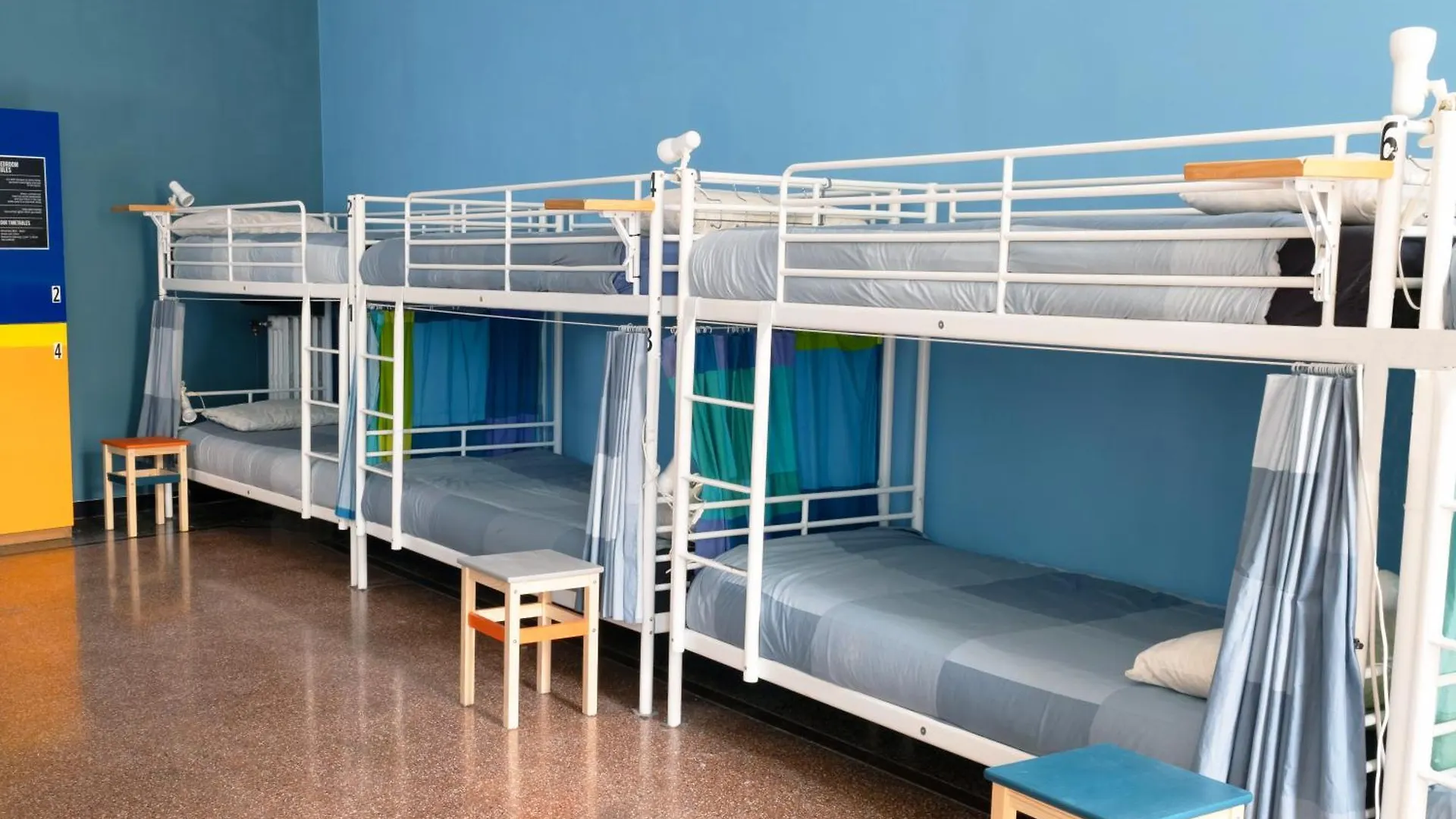 Manena Hostel Genova contacts